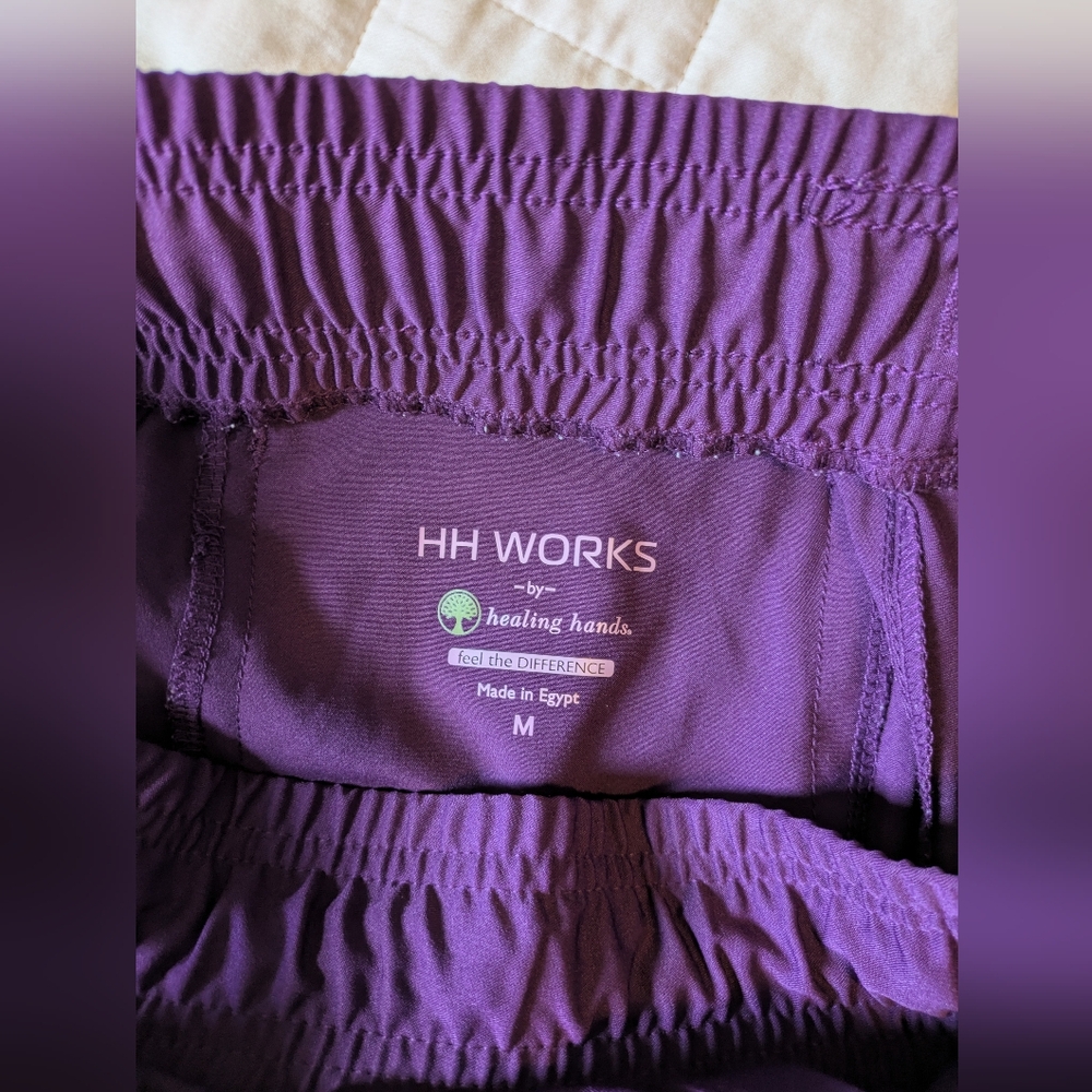 Healing Hands Scrub Set - Purple/Medium - Picture 3 of 8